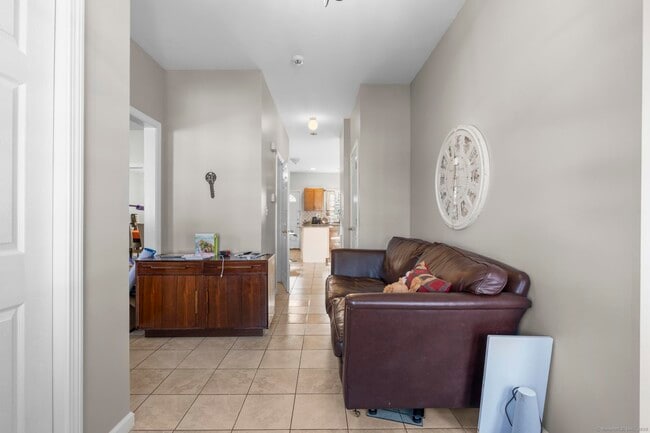 Foto del edificio - 39 Infield St