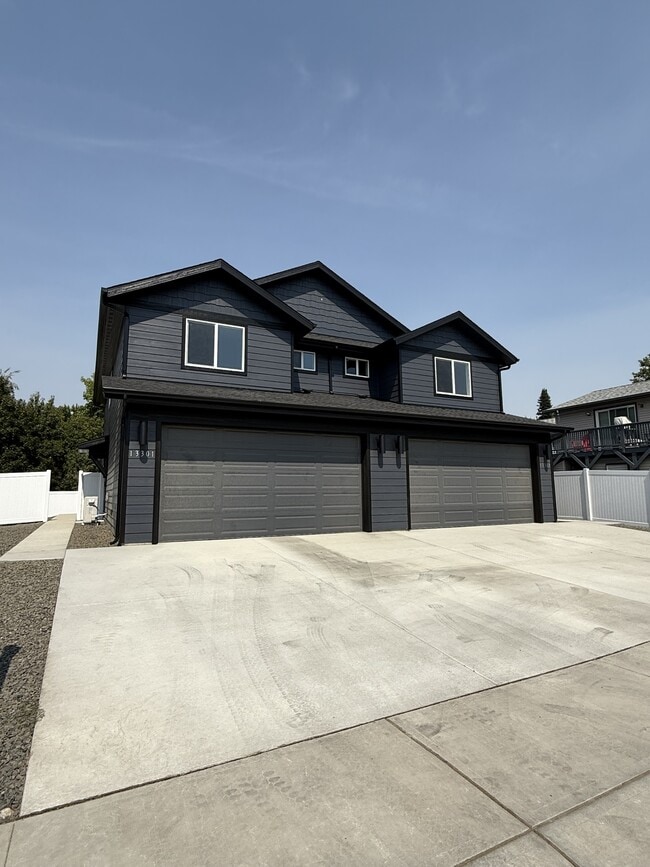 Building Photo - 13301 E Alki Ave