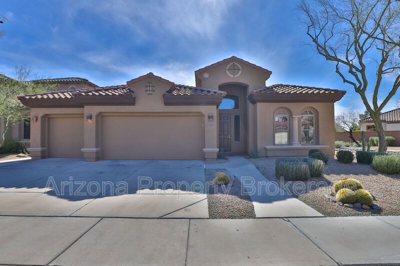 Foto principal - 2021 W Gloria Ln