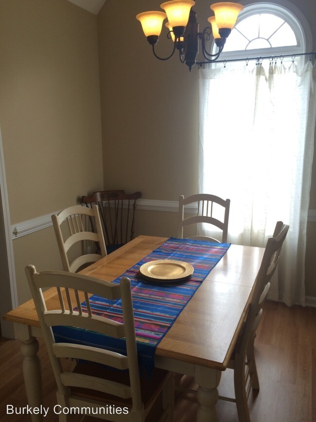 Foto del edificio - 2285 Glen Cove Way