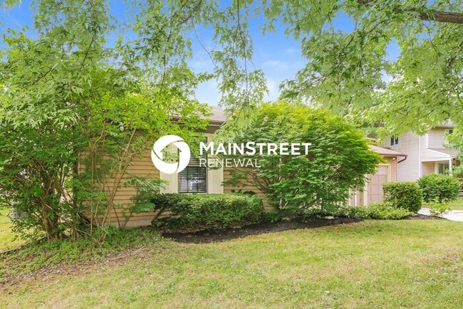 Photo - 3 Bedroom Pet-Friendly Home in Indianapolis, IN with Main Street Renewal