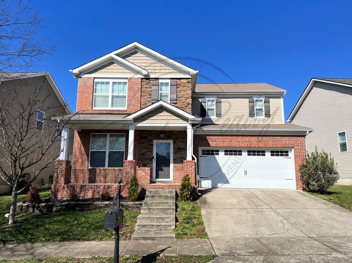 Three Bedroom, Fully Fenced Two Story with a Community Pool & Fitness Center! - Three Bedroom, Fully Fenced Two Story with a Community Pool & Fitness Center!