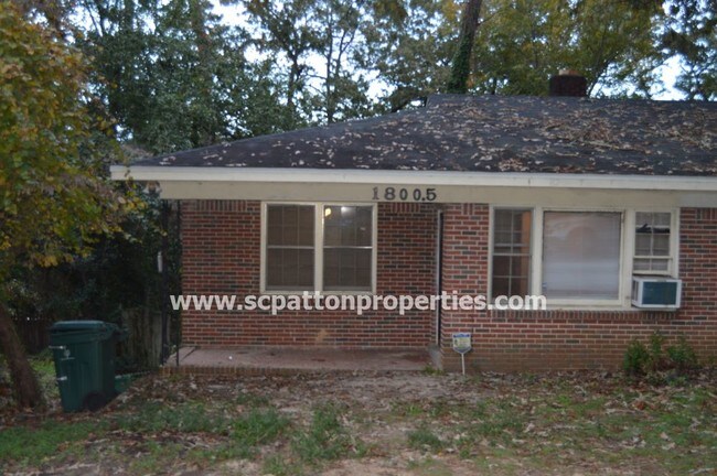 Building Photo - Forest Acres Duplex