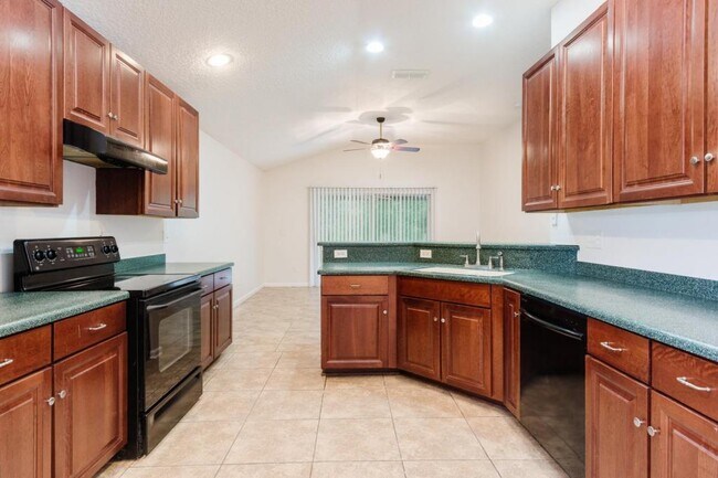 Building Photo - 917 Mineral Creek Dr