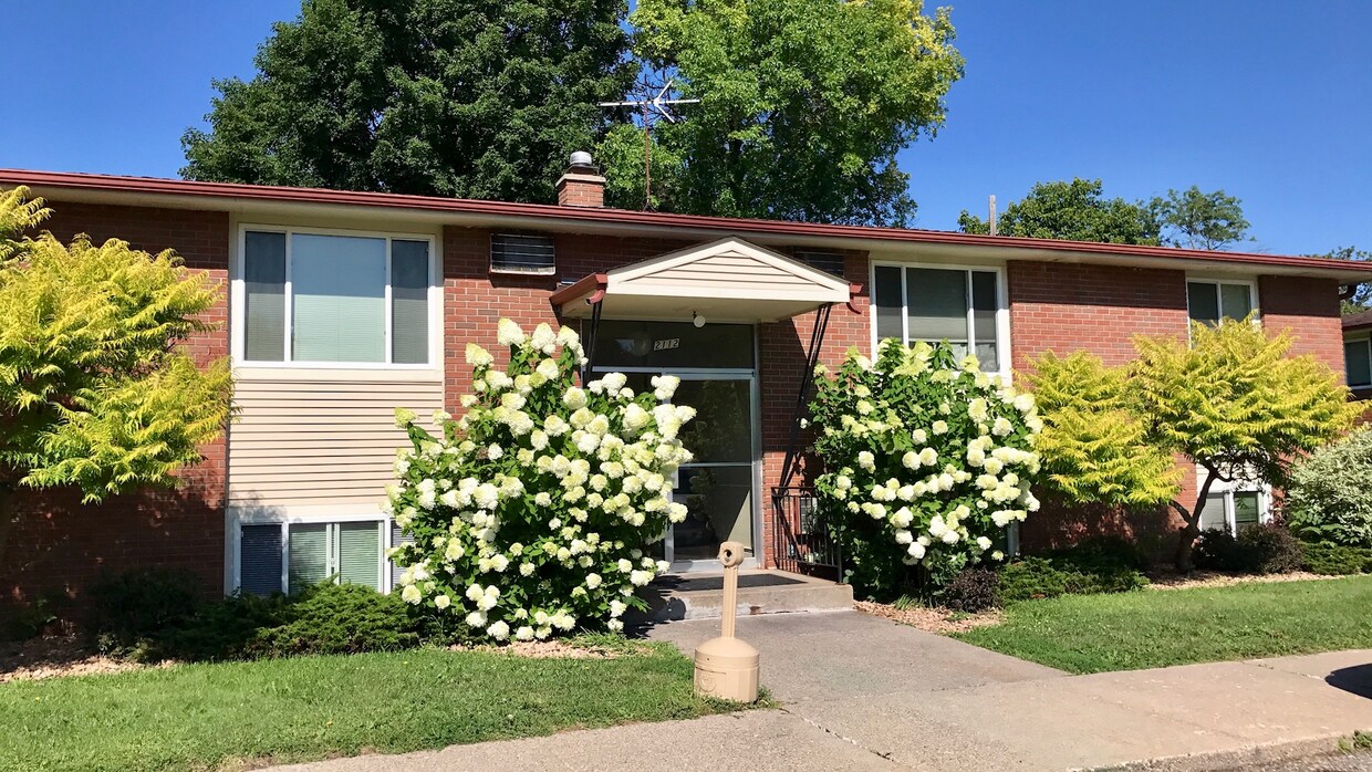 Foto principal - 2112 Spring St