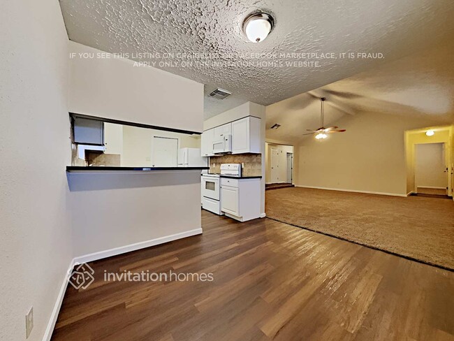 Foto del edificio - 3209 Wavecrest St
