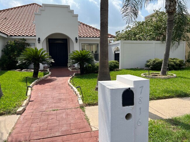 Foto del edificio - 7816 N 4th St