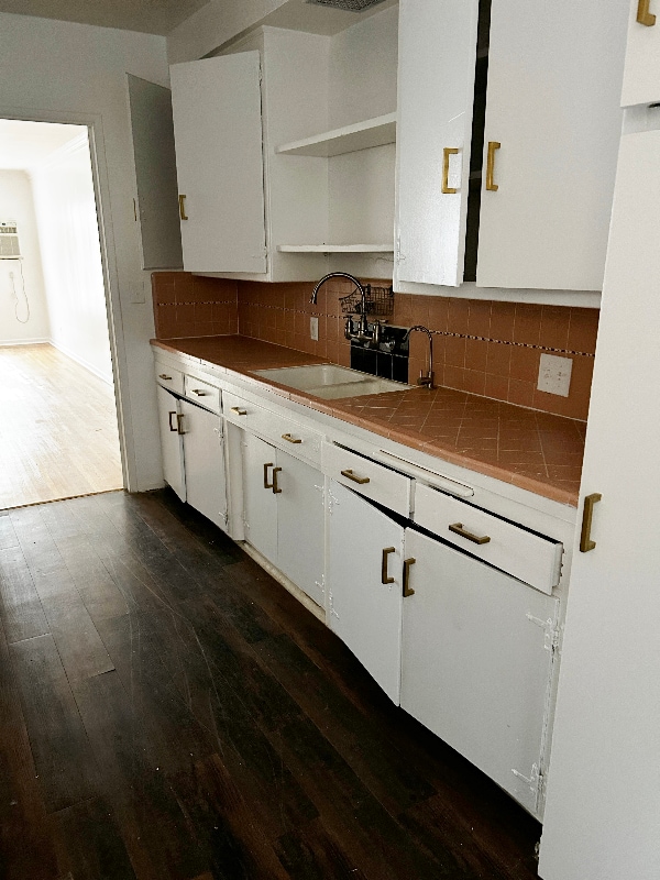 Foto del edificio - 1850 N La Brea Ave