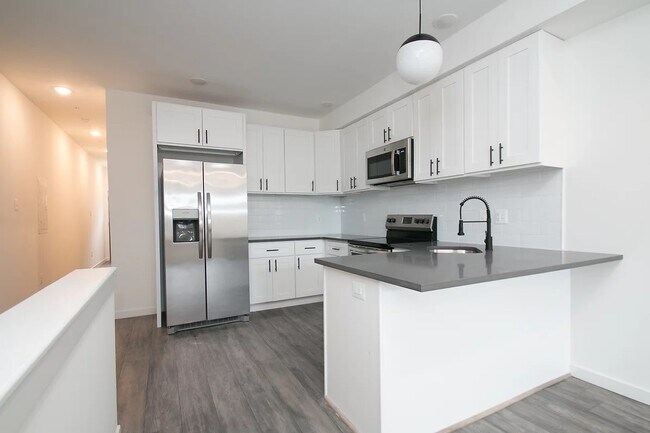 Foto del edificio - 909 Belmont Ave