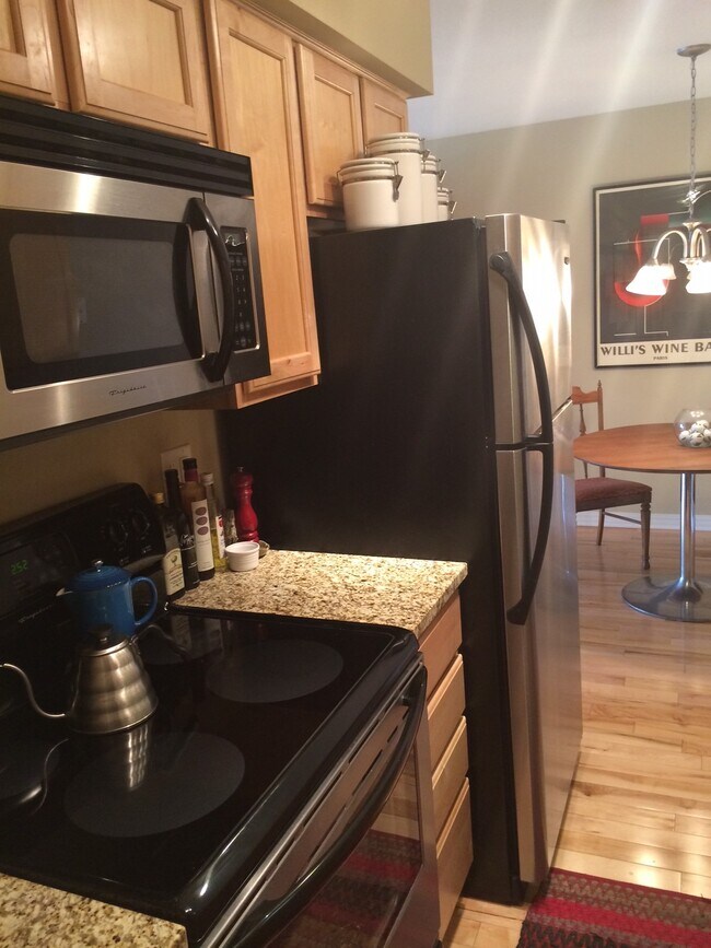 Foto del edificio - 2727 W 43rd St