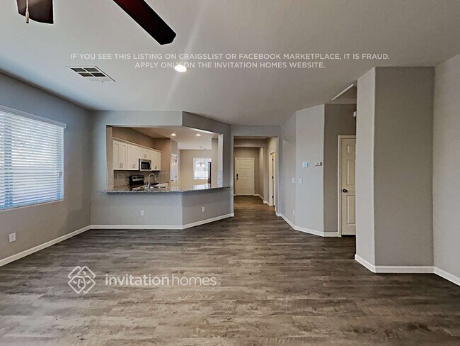 Building Photo - 2623 W Fawn Dr