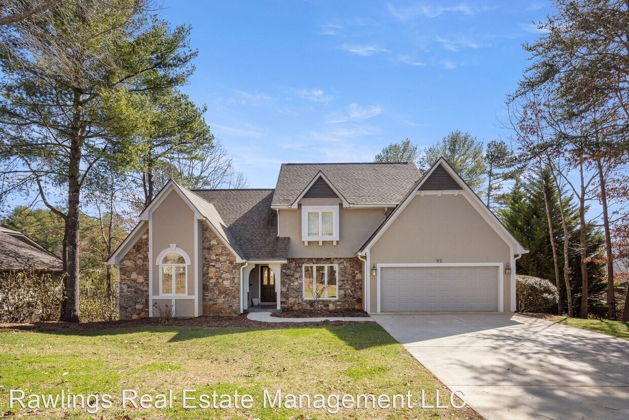 Primary Photo - 4 br, 3.5 bath House - 92 Hillcrest Drive