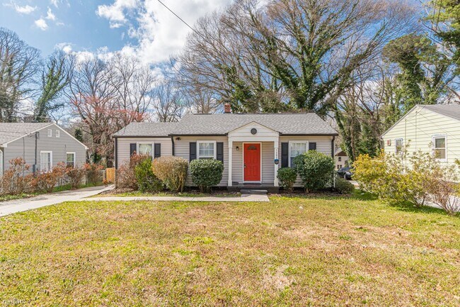 Building Photo - 3 br, 2 bath House - 1385 Kenilworth Drive...