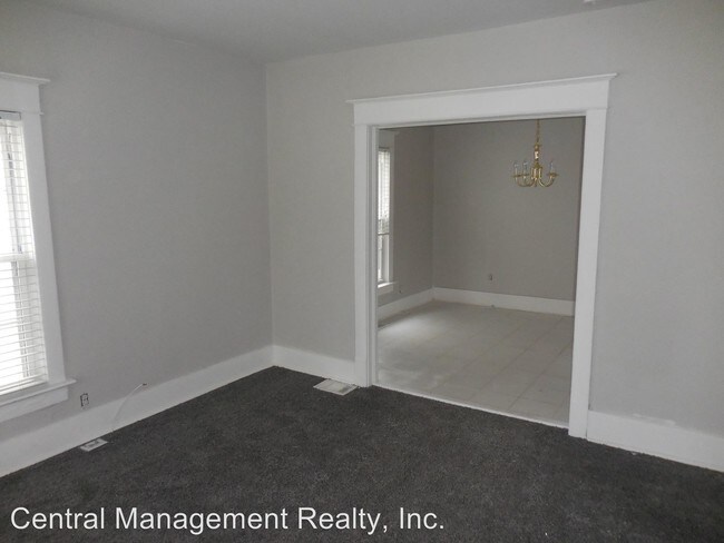 Foto del edificio - 3 br, 1 bath House - 842 E. 4th St.
