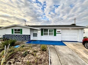 Building Photo - 4810 Flora Ave
