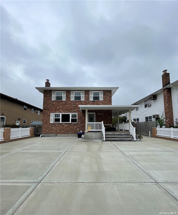 2675 Dalto Ct, Oceanside, NY 11572 House Rental in Oceanside, NY