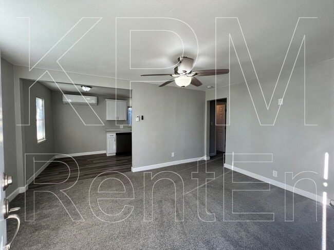 Foto del edificio - 1628 N Golden Gate Ave