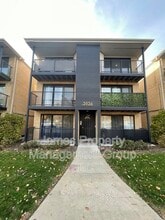 Building Photo - 3936 N Narragansett Ave