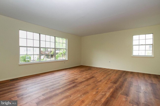 Foto del edificio - 2842 Aspen Hill Rd