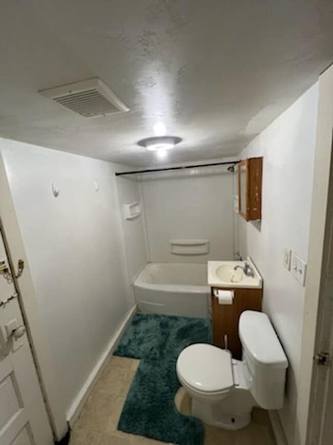 Building Photo - 297 S Water Ave