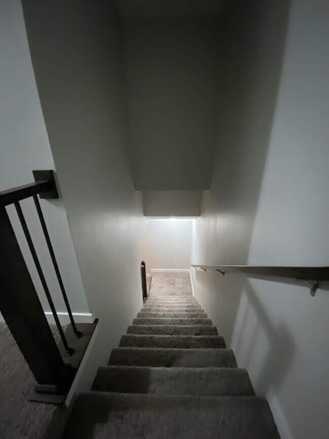 Foto del edificio - 205 Red Oak Ct