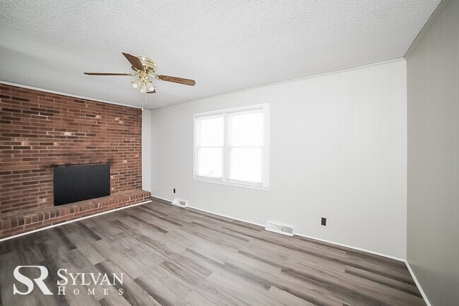 Foto del edificio - This house is a must-see! Sweet 3BR, 2BA b...