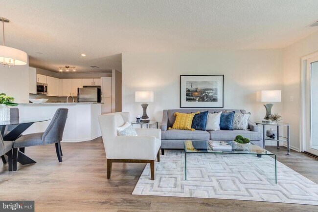 Foto del edificio - 11707 Summerchase Cir