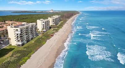 Building Photo - 7410 S Ocean Dr