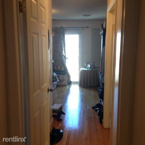 Foto del edificio - 207 Columbia Ave