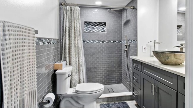 Foto del edificio - 6601 Sunset Way
