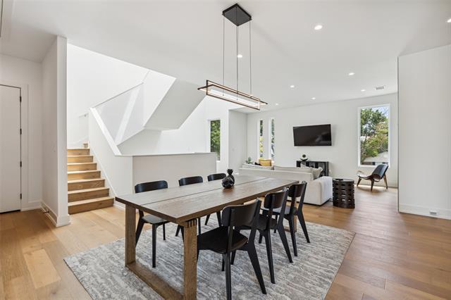 Foto del edificio - 3519 S Versailles Ave