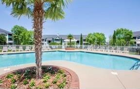Foto del edificio - 9048 Lake Chase Island Way