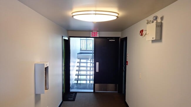 Building Photo - Mission Apartments