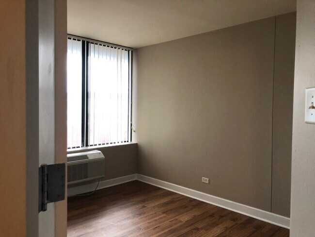Foto del edificio - 345 E Eastgate Pl