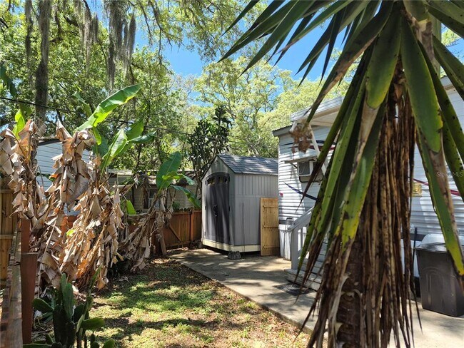 Building Photo - 3000 Clarcona Rd