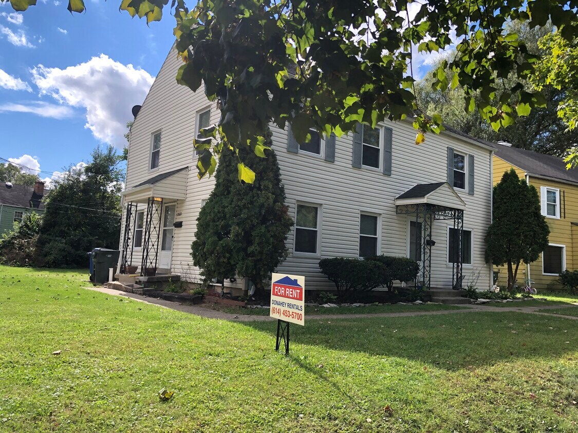 Primary Photo - 2889 Bellwood Ave