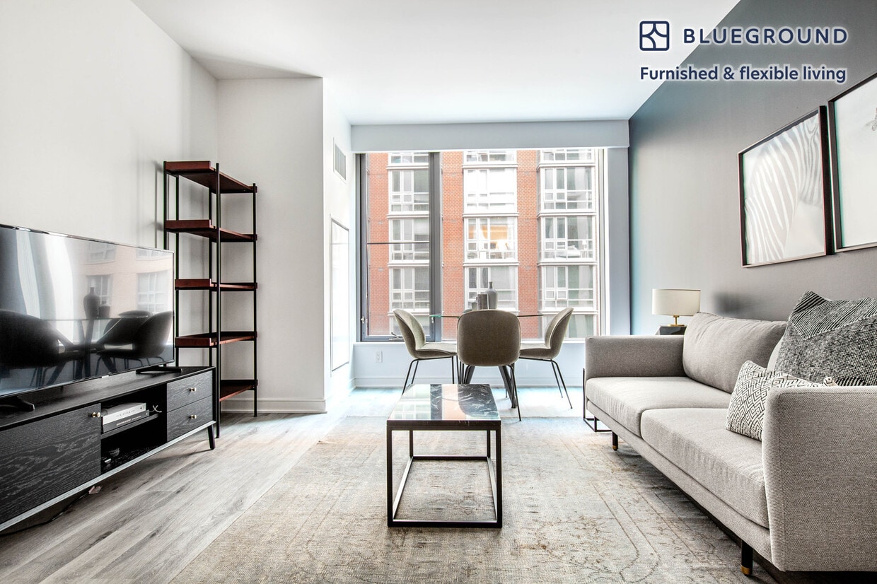 Primary Photo - 949 1st St SE