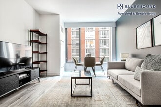 Building Photo - 949 1st St SE