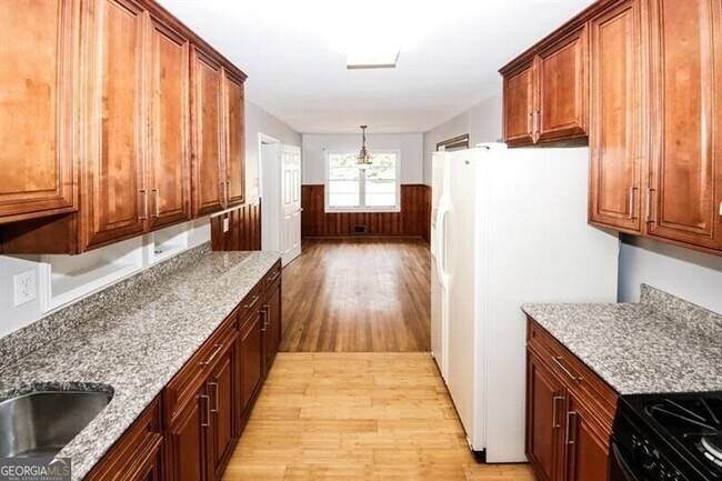Building Photo - 5075 Winters Chapel Rd