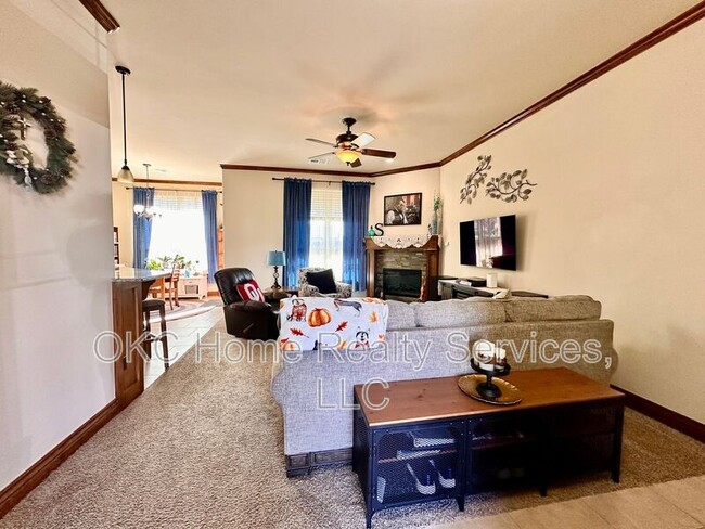 Photo - 1408 SE 6th St House