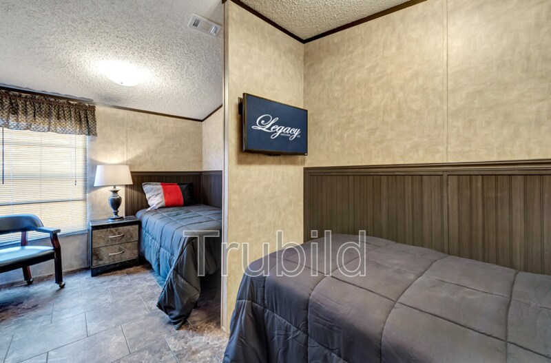 Building Photo - 6051 Henriette Dr
