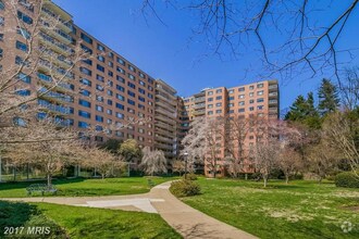 Building Photo - 4201 Cathedral Ave NW