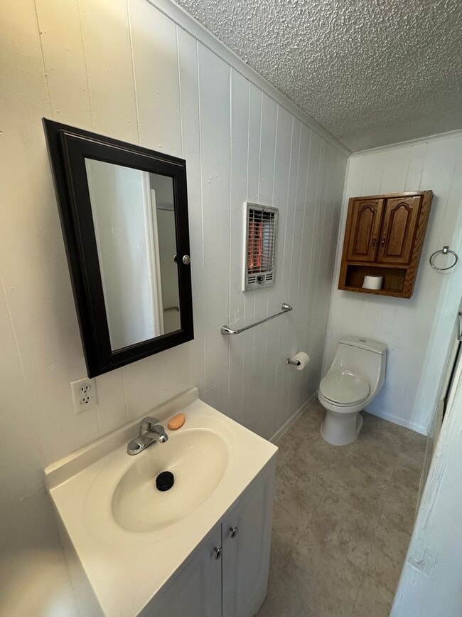 Building Photo - 1 bedroom, 1 bath
