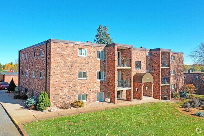 Building Photo - Hillside Apartments