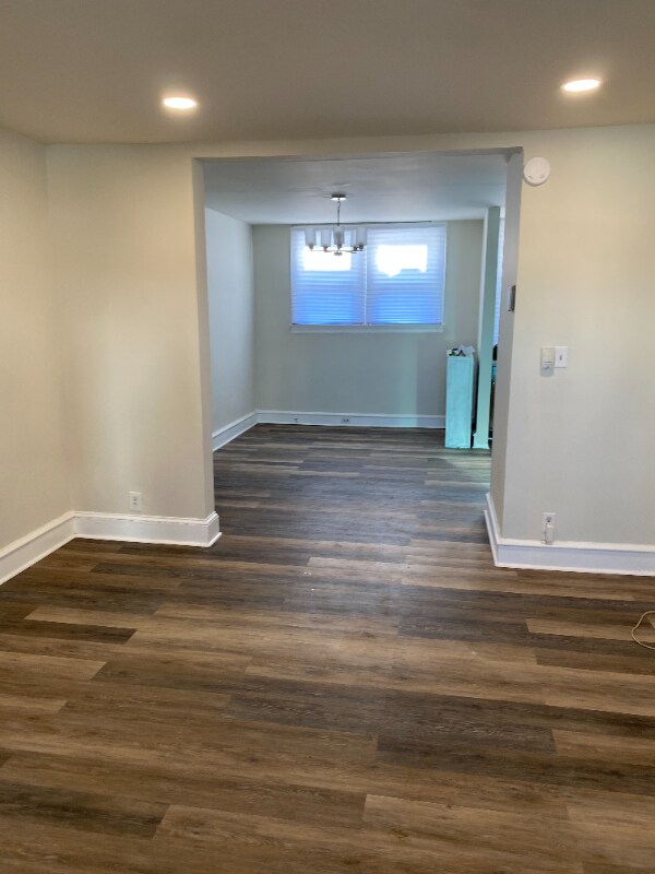 Foto principal - 2652 Sylmar St