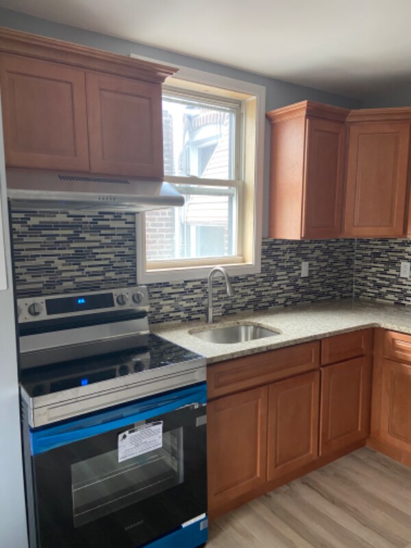 Foto del edificio - 1236 Pratt St