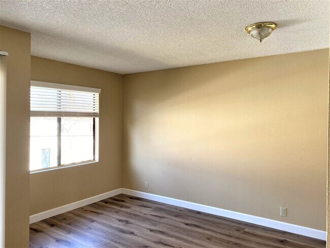 Foto del edificio - ***Move-in Special $1000 off of 1 Months R...