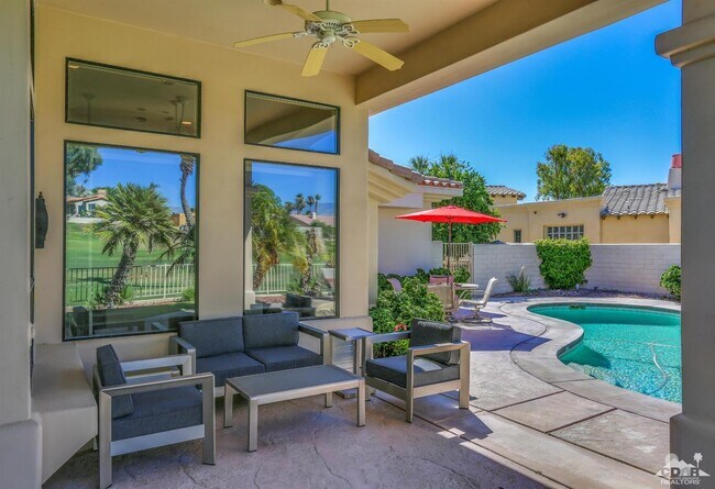 Foto del edificio - 42645 Castle Harbor Ct