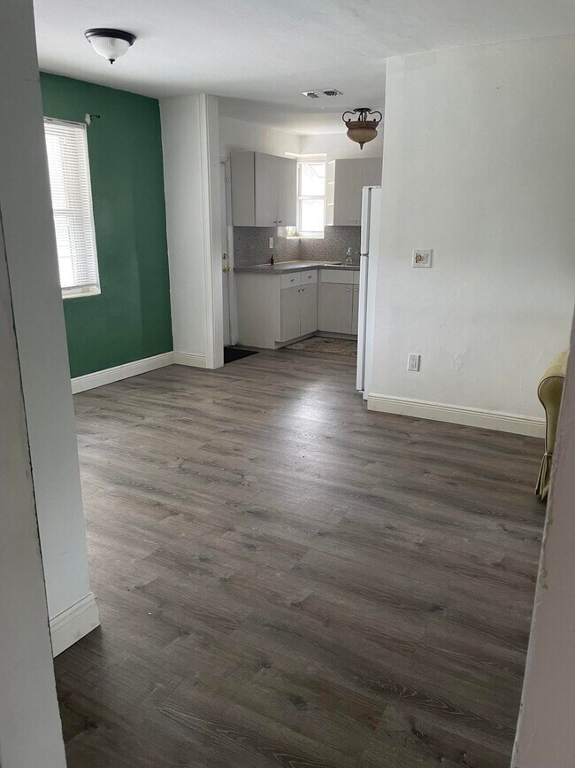 Building Photo - 509 Worthmore Dr