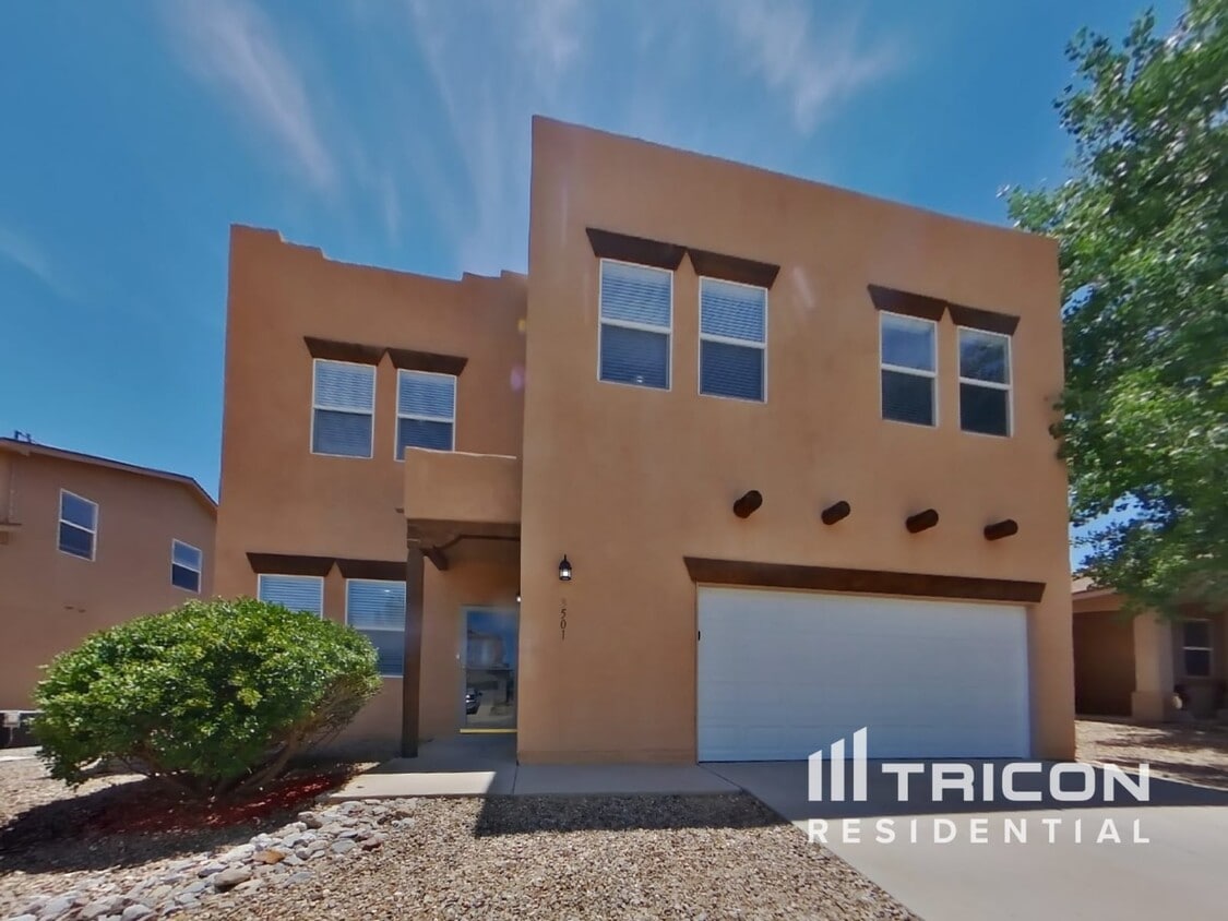 Primary Photo - 3501 Sun Mesa St SW